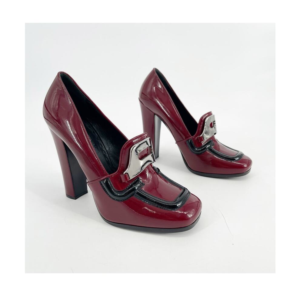 Prada Fall 2010 Burgundy Patent Leather Loafer Square Toe Block Heels IT 39.5